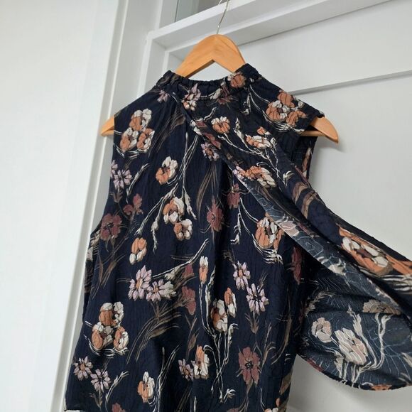 Derek Lam 10 Crosby Floral Textured Jacquard Mock Neck Sleeveless Blouse - Picture 7 of 15